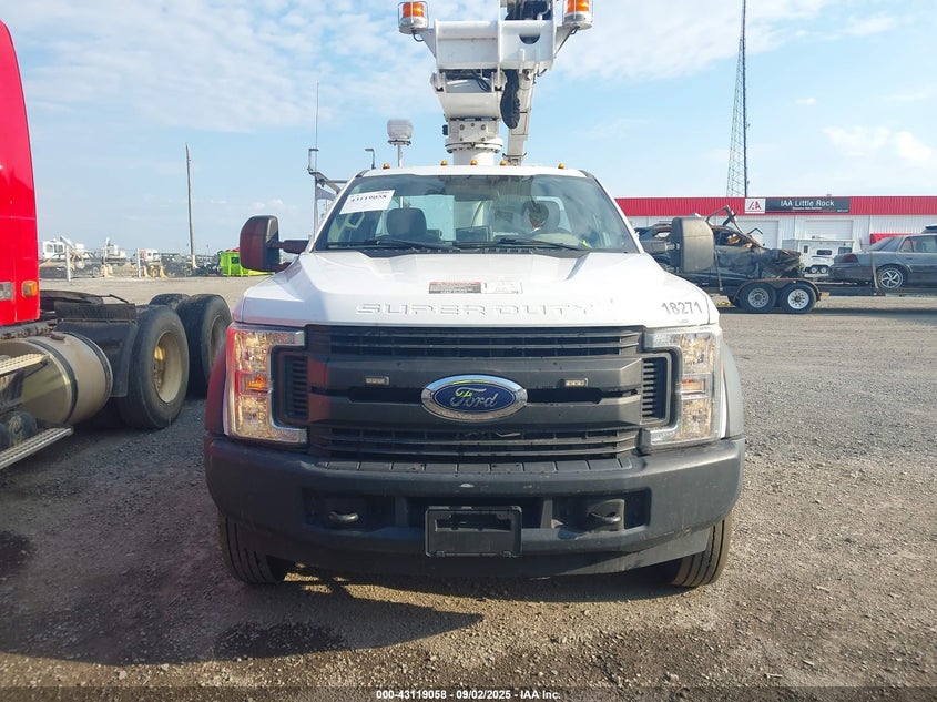 2017 Ford F-450 Chassis Xl VIN: 1FDUF4GTXHEF40893 Lot: 43119058