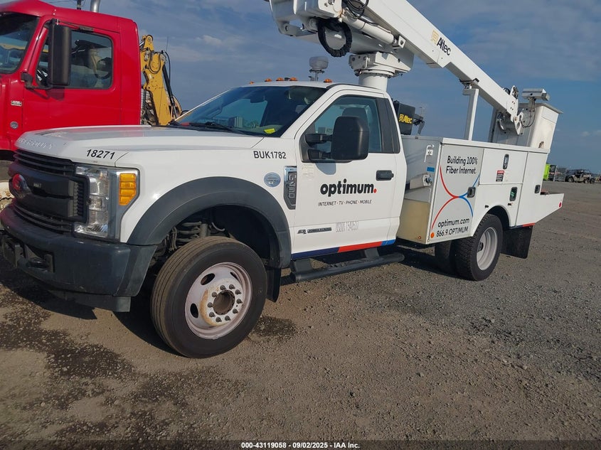 2017 Ford F-450 Chassis Xl VIN: 1FDUF4GTXHEF40893 Lot: 43119058