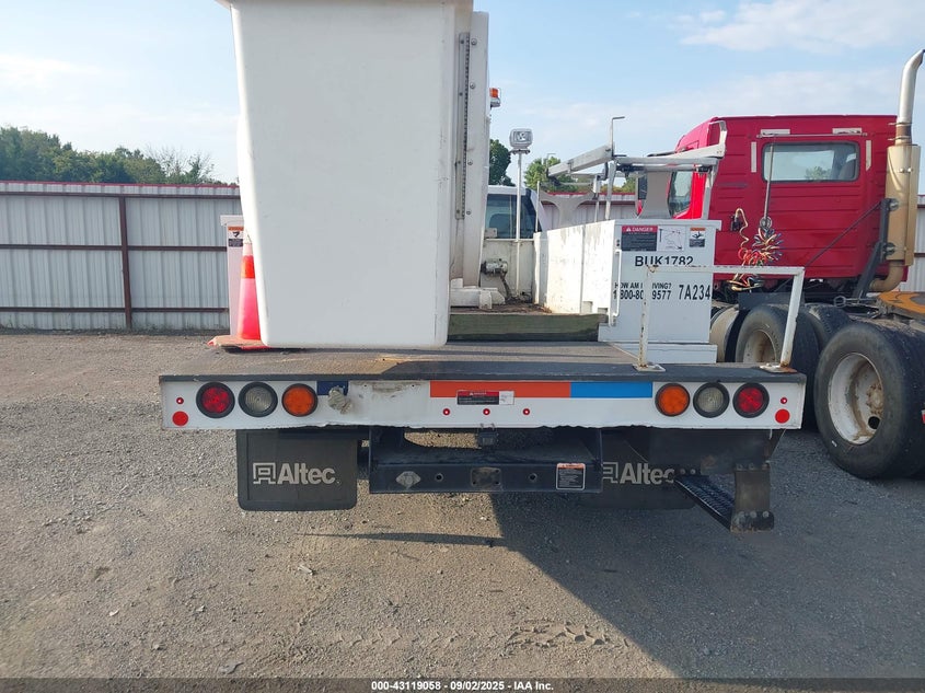 2017 Ford F-450 Chassis Xl VIN: 1FDUF4GTXHEF40893 Lot: 43119058