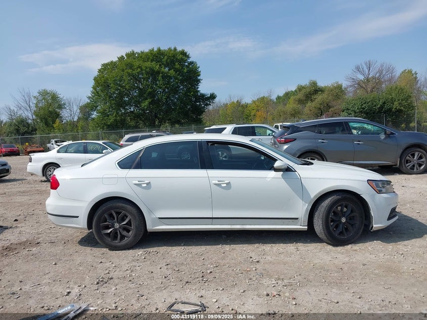 2016 VOLKSWAGEN PASSAT 1.8T S 1VWAT7A30GC005315