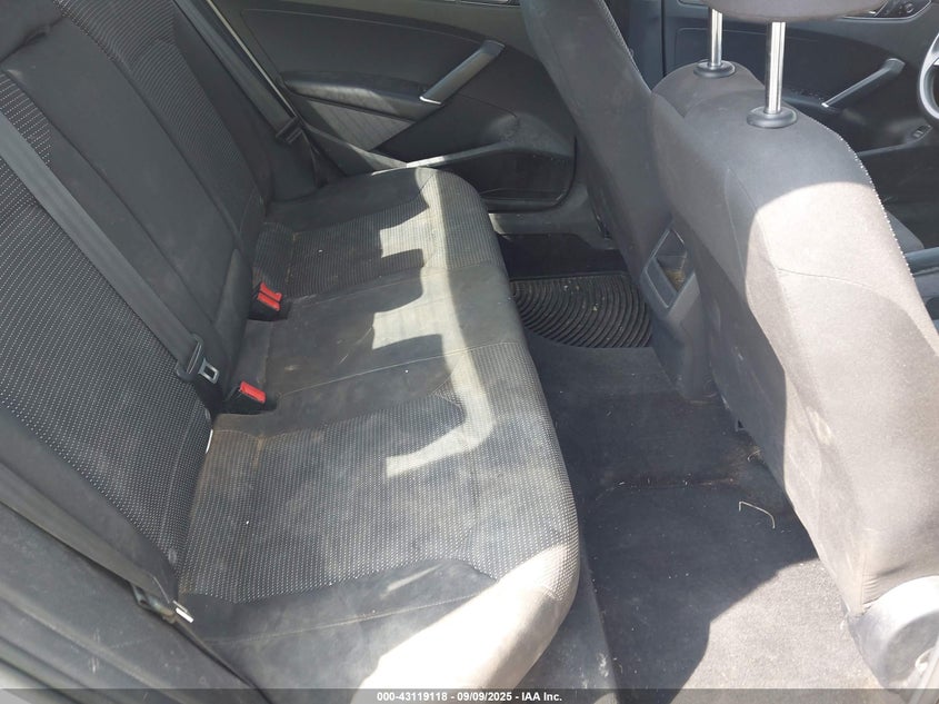 2016 VOLKSWAGEN PASSAT 1.8T S 1VWAT7A30GC005315