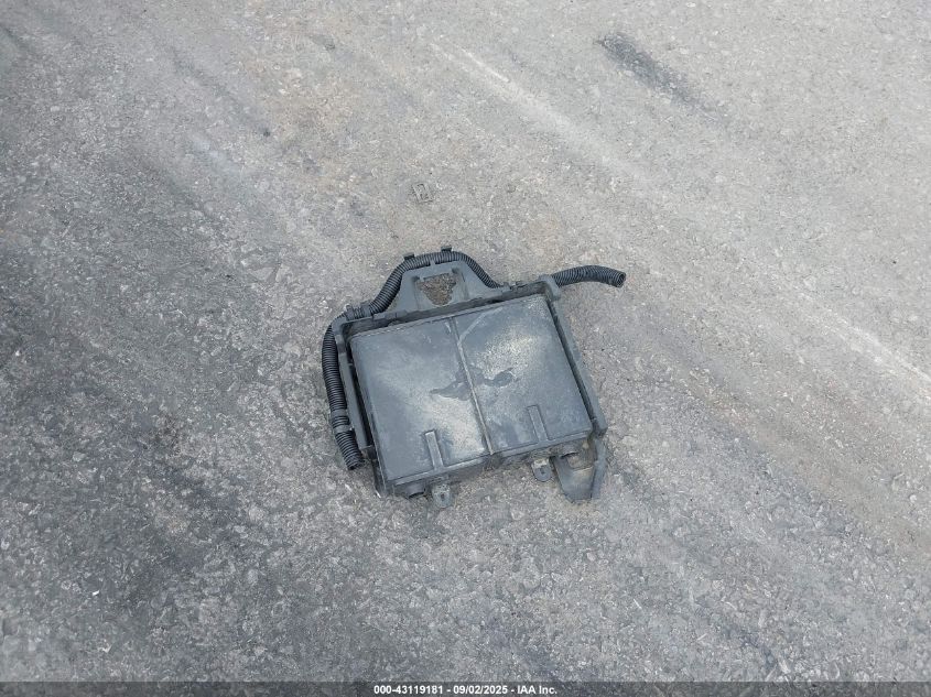 2002 Mercury Cougar V6 VIN: 1ZWHT61L925615280 Lot: 43119181