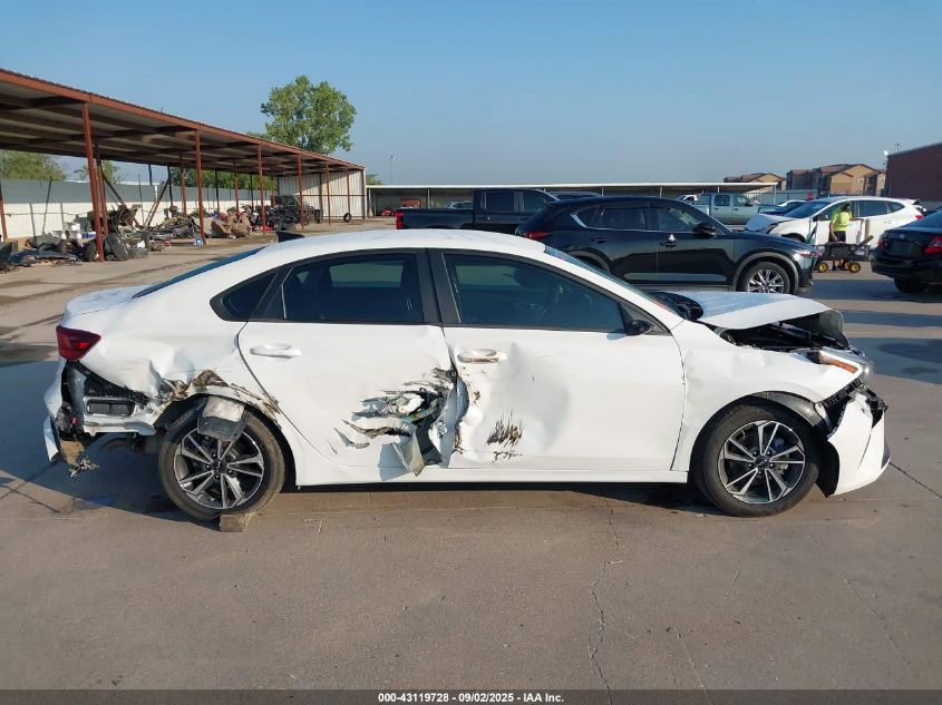 2024 Kia Forte Lxs VIN: 3KPF24AD4RE787021 Lot: 43119728