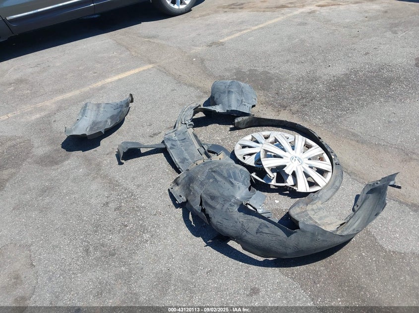 2013 VOLKSWAGEN JETTA 2.0L S - 3VW2K7AJ0DM402300