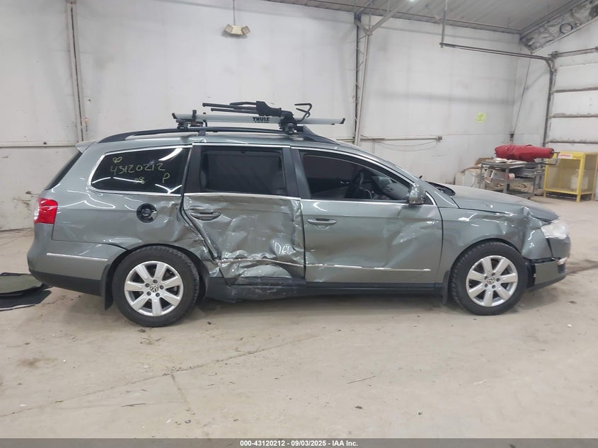 2008 Volkswagen Passat Turbo VIN: WVWXK73C48E089366 Lot: 43120212