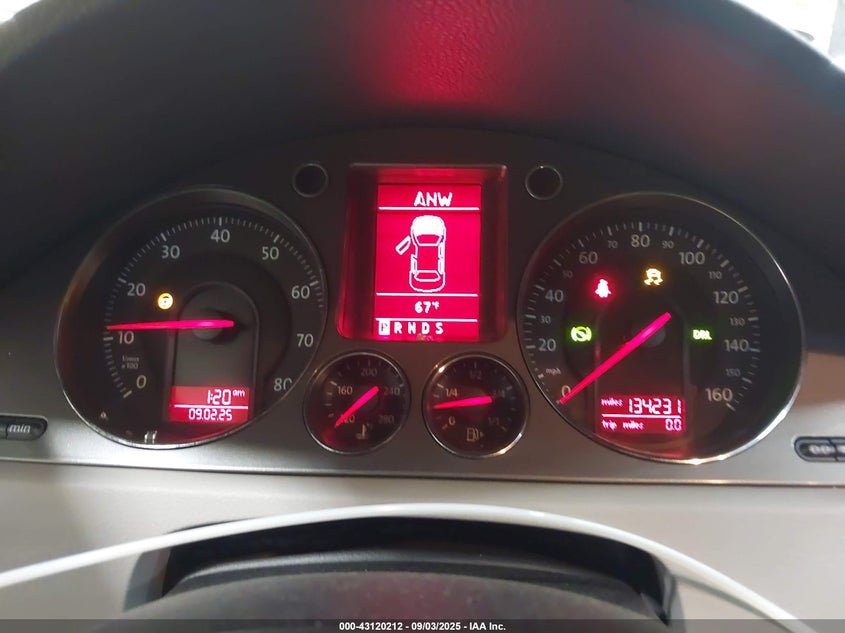 2008 Volkswagen Passat Turbo VIN: WVWXK73C48E089366 Lot: 43120212