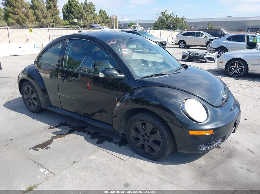 2009 Volkswagen New Beetle 2.5L black hatchback gasoline 3VWPG31C89M509765 photo #1