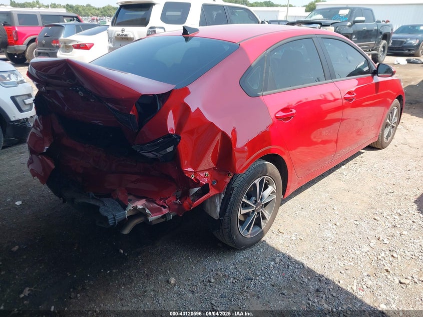 2024 Kia Forte Lxs VIN: 3KPF24AD5RE778926 Lot: 43120596