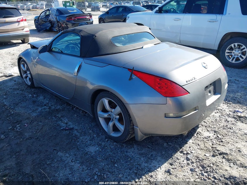 JN1BZ36A07M651294 2007 NISSAN 350Z photo no. 3