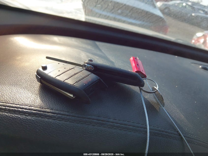 2017 Kia Sorento 2.4L Lx VIN: 5XYPGDA34HG289707 Lot: 43120986