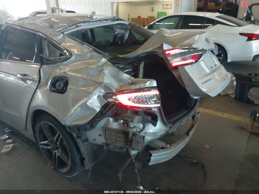 2019 Ford Fusion Titanium VIN: 3FA6P0D9XKR153248 Lot: 43121138