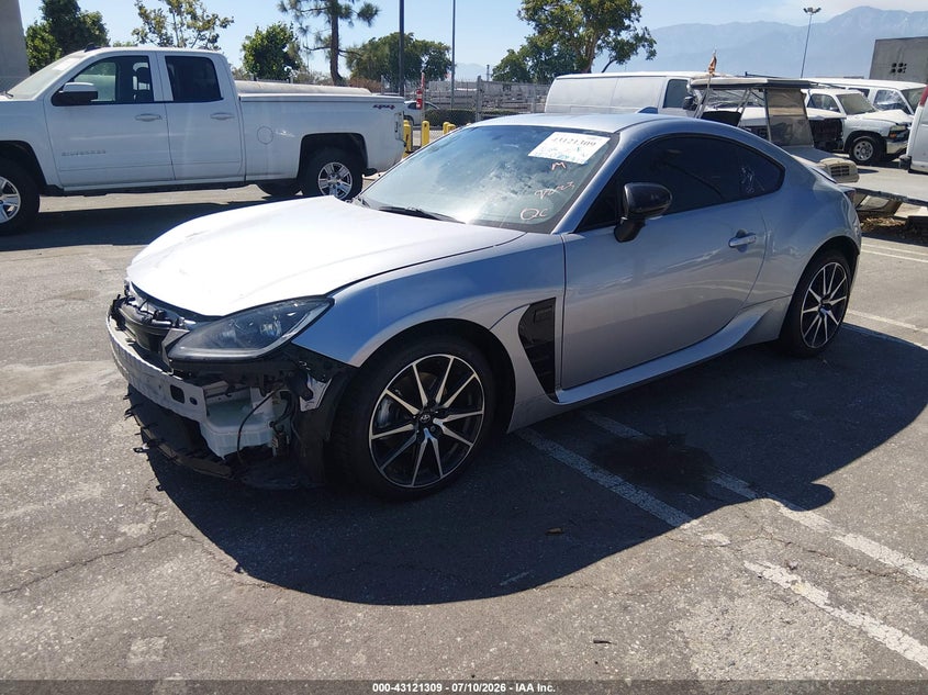 JF1ZNBB19R8760040 2024 Toyota Gr86 photo 1