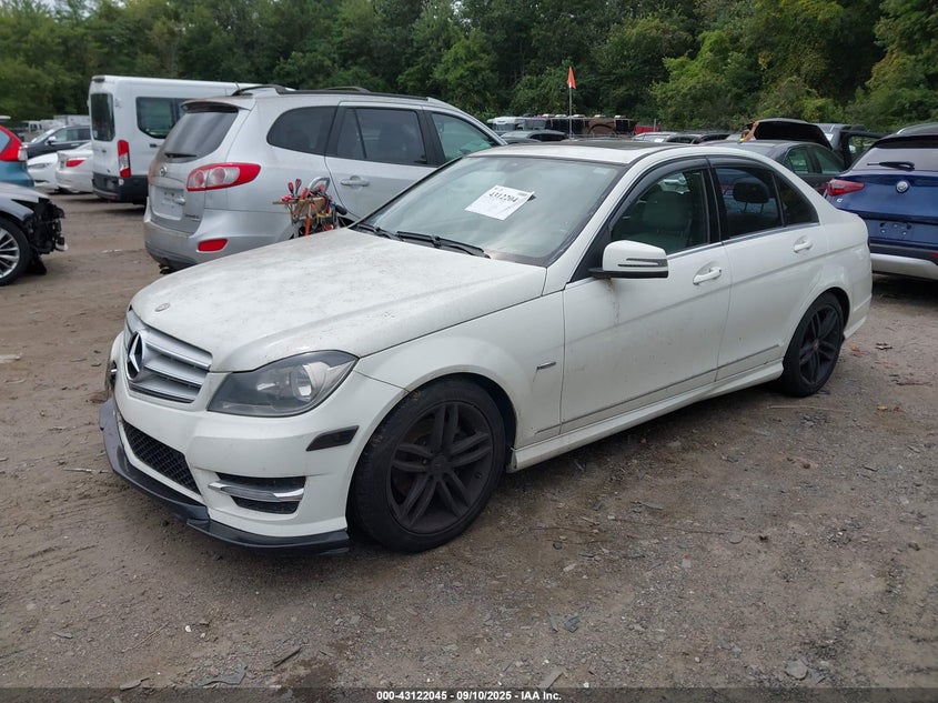 WDDGF4HB3CA615799 2012 MERCEDES-BENZ C-KLASSE photo no. 2