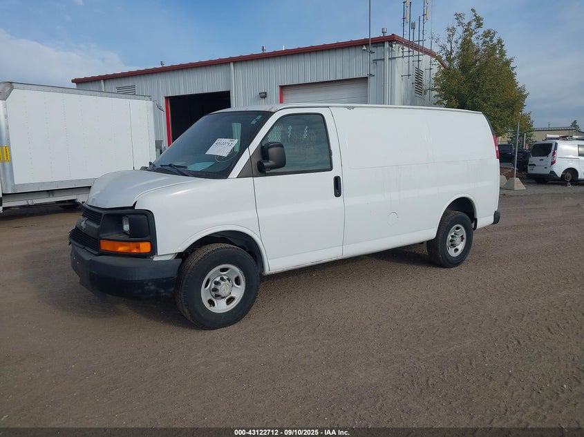 2009 Chevrolet Express 3500 Work Van white van gasoline 1GCHG35K291107889 photo #3