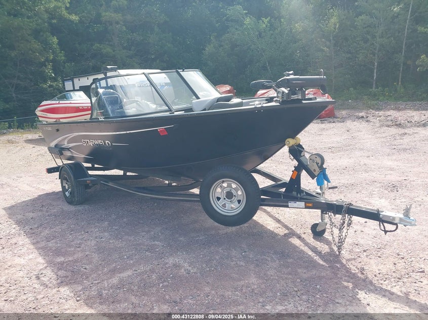 2022 STARCRAFT 17 FLEX STARWELD BOAT AND TRAILER auction photo 1