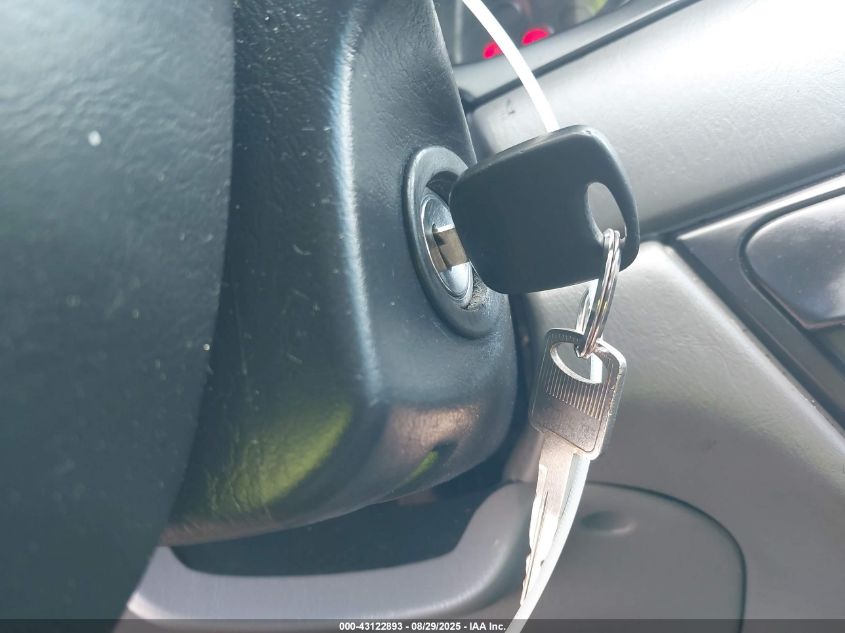 2002 Ford Focus Lx VIN: 1FAFP33P42W258995 Lot: 43122893