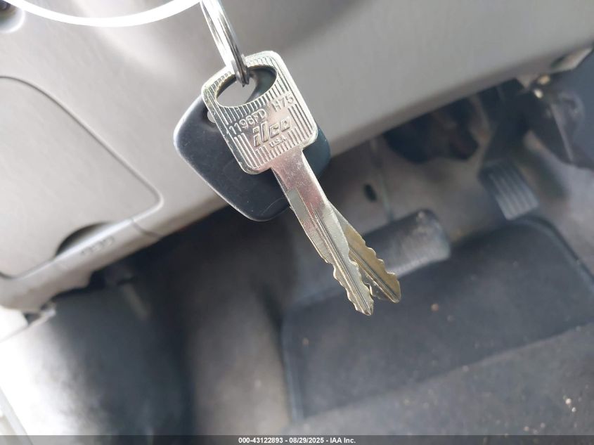 2002 Ford Focus Lx VIN: 1FAFP33P42W258995 Lot: 43122893