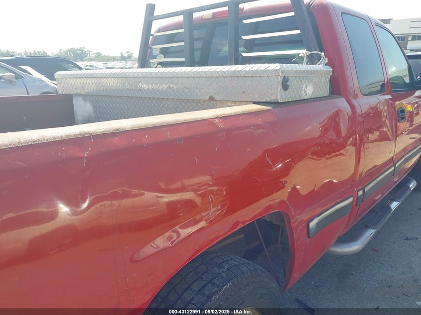 2002 Chevrolet Silverado 1500 Ls VIN: 2GCEC19W221368505 Lot: 43122991