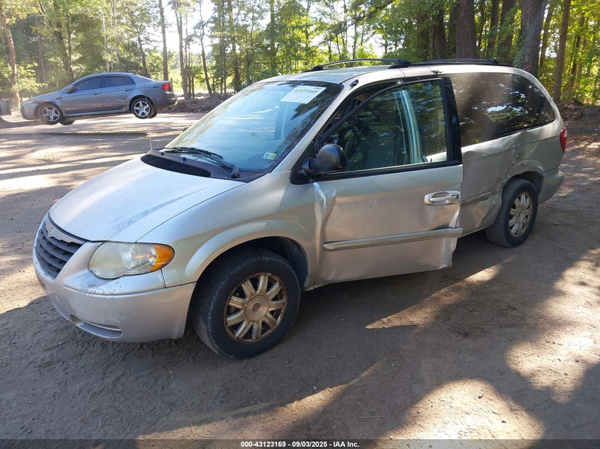 2006 Chrysler Town & Country Touring silver van gasoline 2A4GP54L36R911377 photo #3