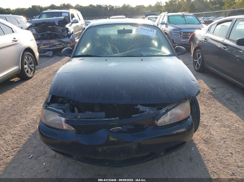 1999 Ford Escort Se VIN: 1FAFP13P8XW199090 Lot: 43123445