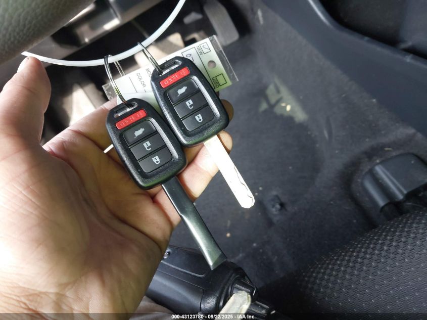 2022 Honda Hr-V Awd Lx VIN: 3CZRU6H35NM744799 Lot: 43123780