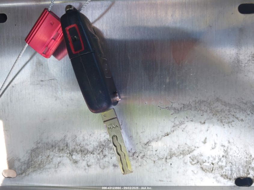 2005 Volkswagen New Beetle Gl VIN: 3VWBK31C15M412281 Lot: 43123980