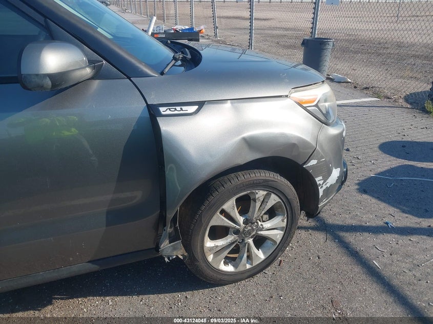 2016 KIA SOUL auction photo 6