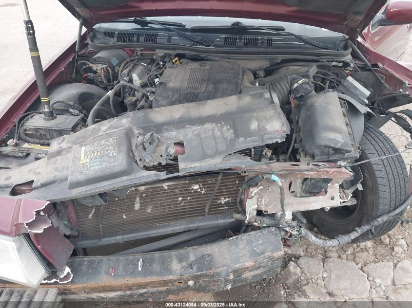 2004 Mercury Grand Marquis Gs VIN: 2MEFM74W14X695519 Lot: 43124054