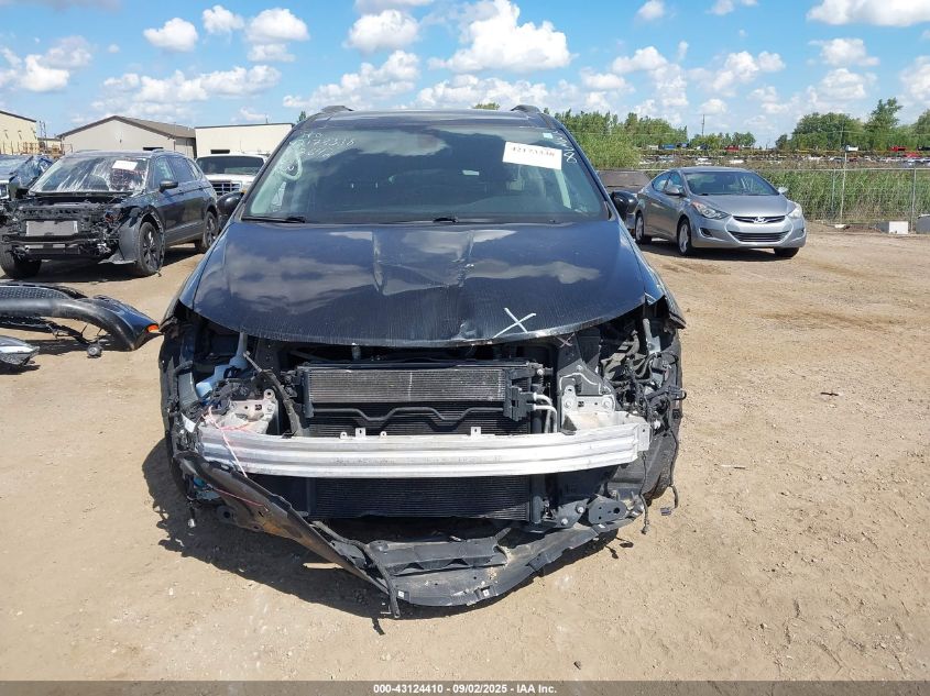 2018 Chrysler Pacifica Touring L Plus VIN: 2C4RC1EG2JR252642 Lot: 43124410