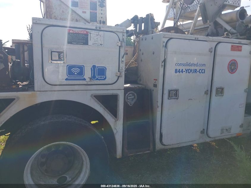 2009 Ford F-750 Xl/Xlt VIN: 3FRXF75T49V112624 Lot: 43124636