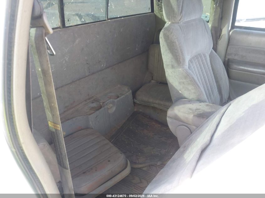 1998 Isuzu Hombre VIN: 1GGDT19X9W8650081 Lot: 43124670