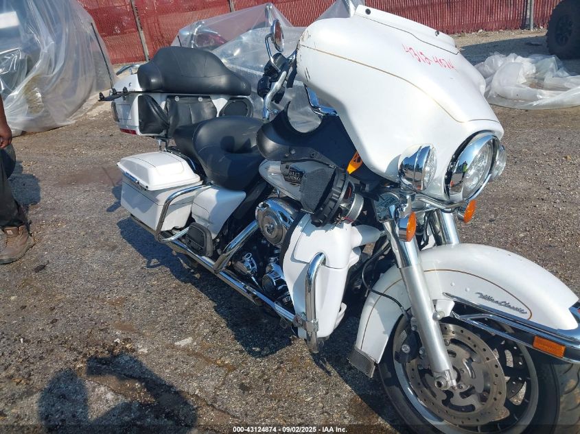 2008 Harley-Davidson Flhtcui VIN: 1HD1FC4108Y688987 Lot: 43124874
