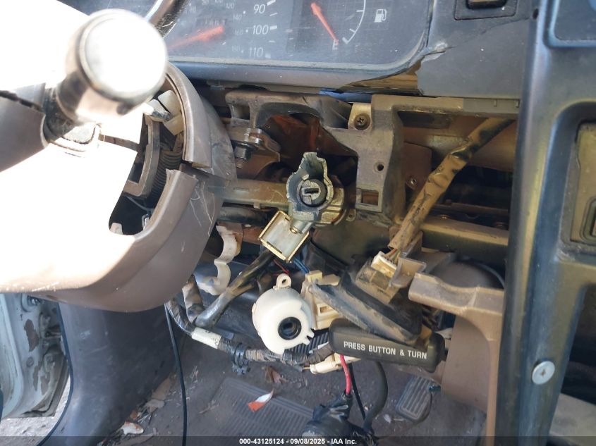 1998 Toyota Tacoma VIN: 4TAVL52N8WZ116274 Lot: 43125124