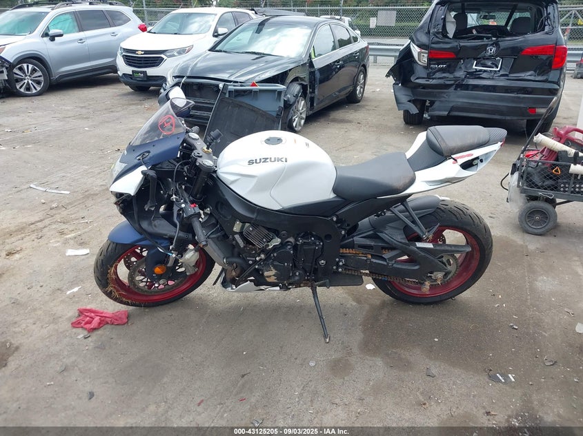 JS1GN7FA7R7100314 2024 SUZUKI GSX-R photo no. 12