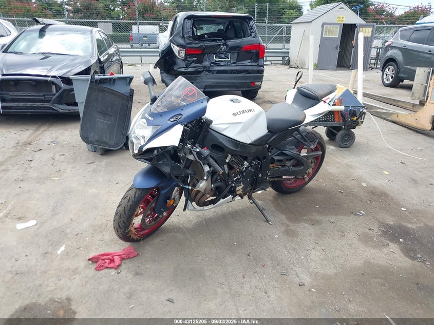 JS1GN7FA7R7100314 2024 SUZUKI GSX-R photo no. 2