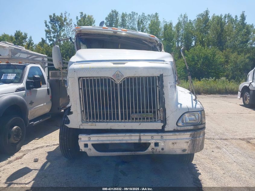 2000 International 9200 9200I VIN: 2HSCEAMRXYC070940 Lot: 43125332