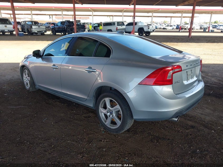 Vin: yv1612fs8d2194017, lot: 43619711, volvo s60 t5/t5 platinum/t5 premier/t5 premier plus 20133