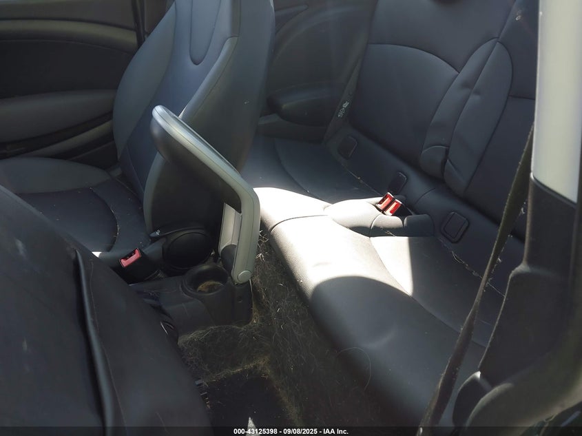 2009 Mini Cooper VIN: WMWMF33599TW75377 Lot: 43125398