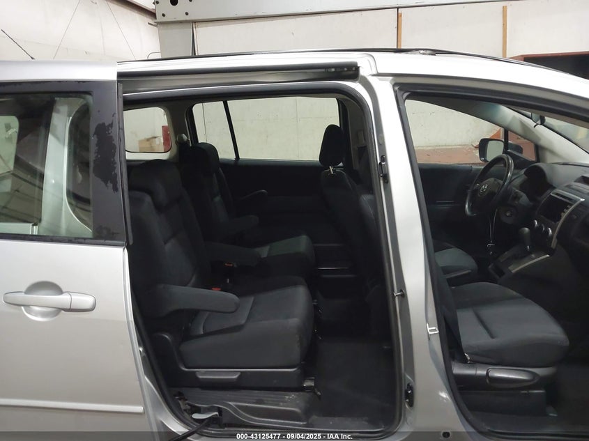 2008 Mazda Mazda5 Sport VIN: JM1CR293380302177 Lot: 43125477