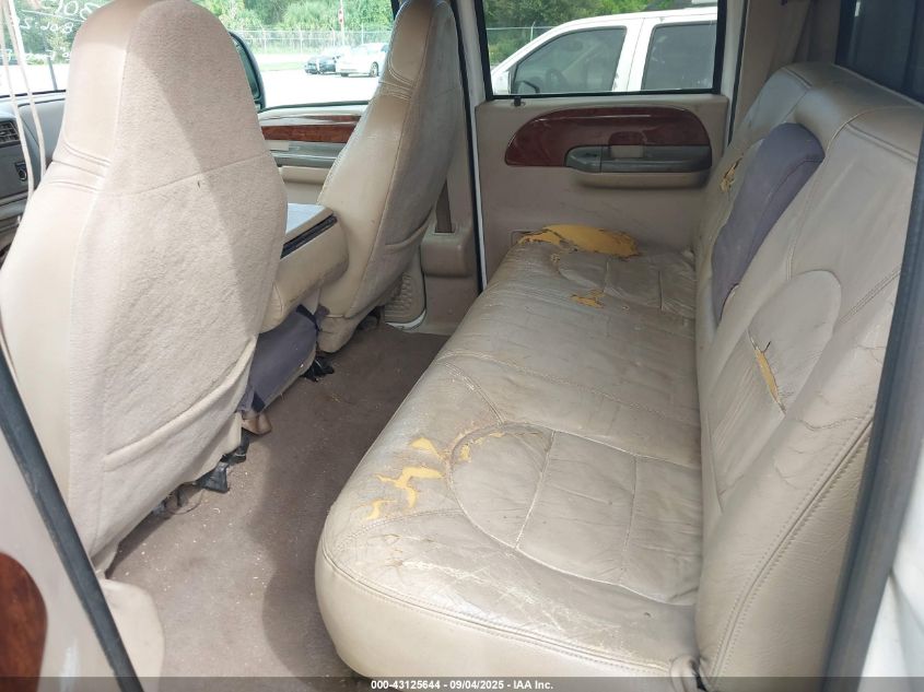 2000 Ford F-350 Lariat/Xl/Xlt VIN: 1FTWW33F8YEE56384 Lot: 43125644