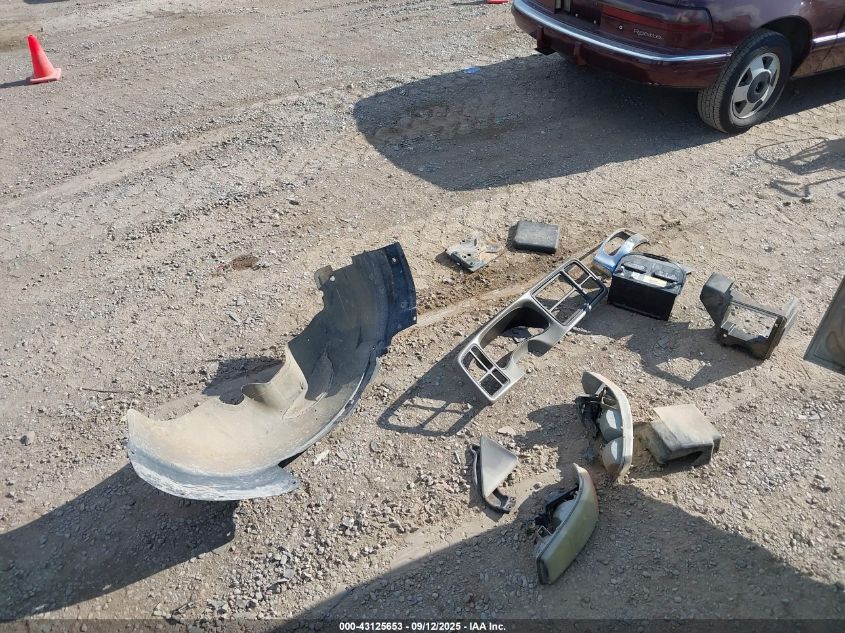 2000 GMC Sierra 1500 Sle VIN: 1GTEC19TXYZ307571 Lot: 43125653