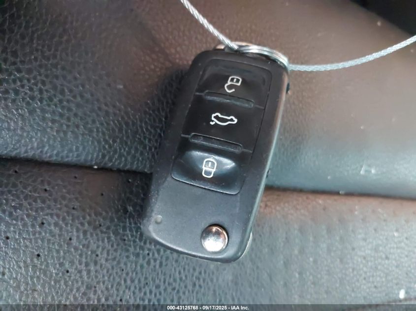 2017 Volkswagen Jetta Gli VIN: 3VW5T7AJXHM261946 Lot: 43125768