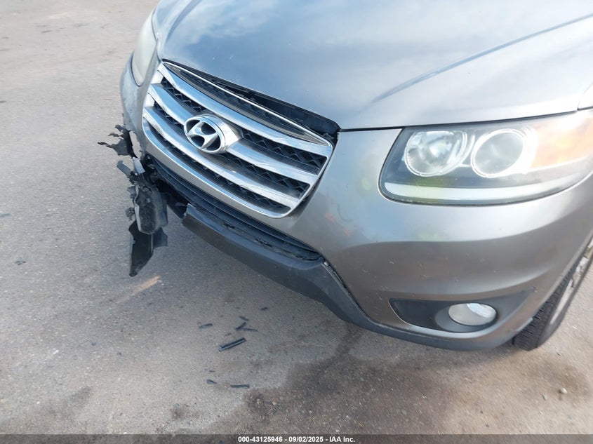 2012 Hyundai Santa Fe Limited V6 VIN: 5XYZK4AG4CG152821 Lot: 43125946