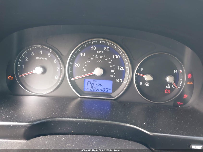 2012 Hyundai Santa Fe Limited V6 VIN: 5XYZK4AG4CG152821 Lot: 43125946