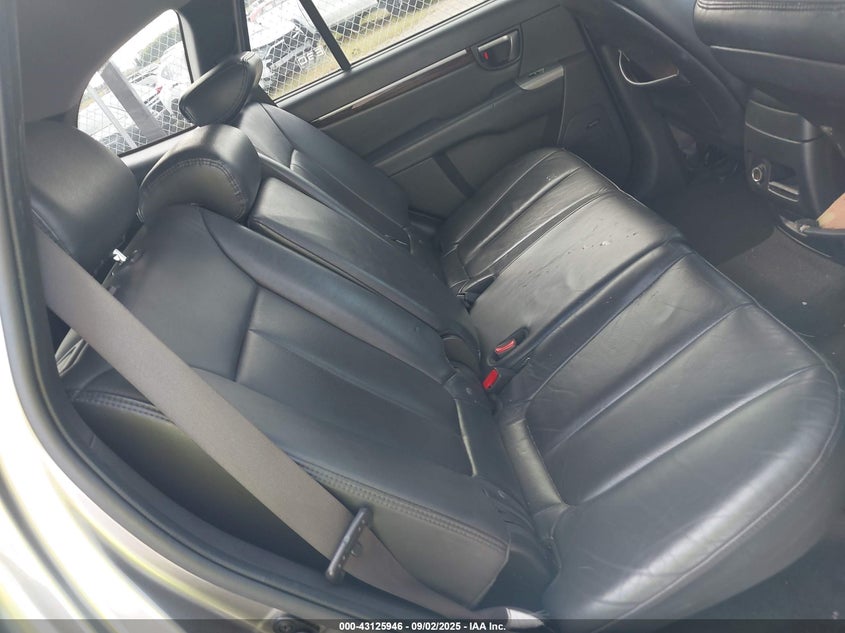 2012 Hyundai Santa Fe Limited V6 VIN: 5XYZK4AG4CG152821 Lot: 43125946