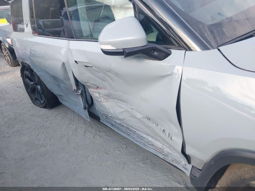 2023 Rivian R1S VIN: 7PDSGBBA4PN023728 Lot: 43126401