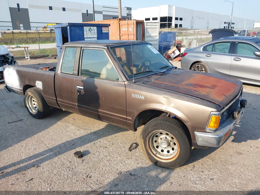 1N6ND06S1FC308656 NISSAN PICKUP Photo 1
