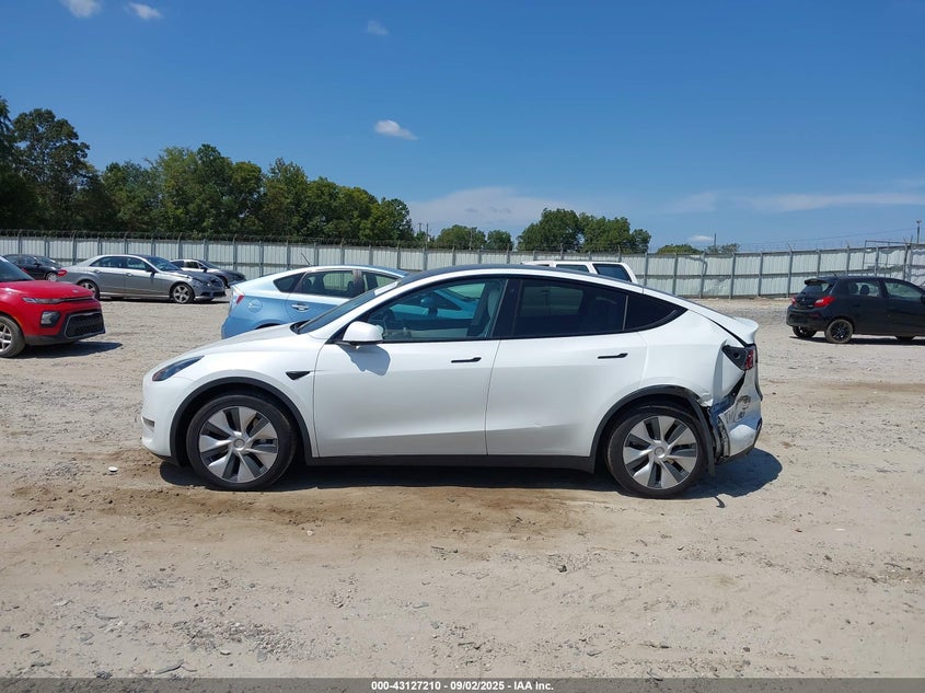 2021 Tesla Model Y Long Range Dual Motor All-Wheel Drive VIN: 5YJYGDEEXMF311629 Lot: 43127210