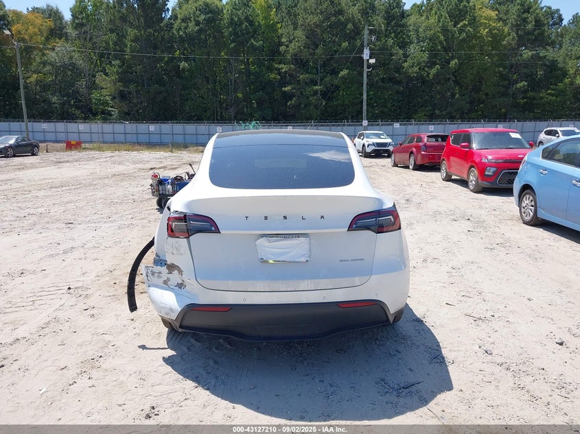 2021 Tesla Model Y Long Range Dual Motor All-Wheel Drive VIN: 5YJYGDEEXMF311629 Lot: 43127210