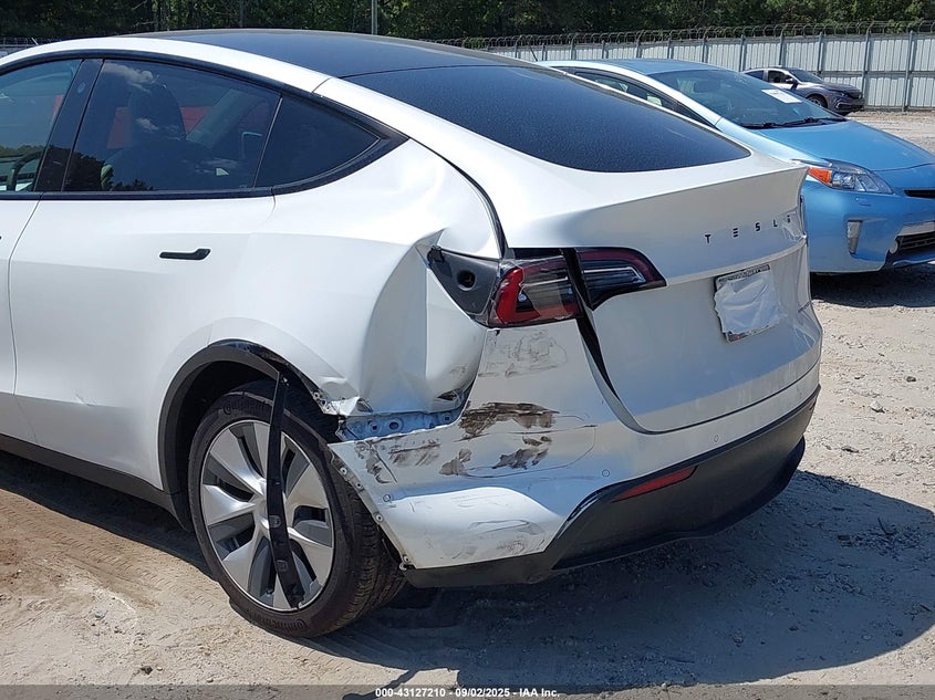 2021 Tesla Model Y Long Range Dual Motor All-Wheel Drive VIN: 5YJYGDEEXMF311629 Lot: 43127210